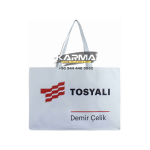 Beyaz yatay gövde, uzun beyaz kulplar ve kırmızı amblem. Dikişli tela fuar çantası.